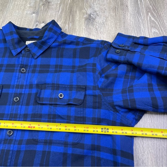 L.L. Bean Sherpa Lined Scotch Plaid Flannel Shirt Blue Black Mens Size XL Reg - Picture 2 of 13